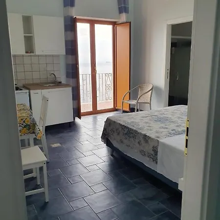 La Casa Di Nunzia Alojamento de Acomodação e Pequeno-almoço